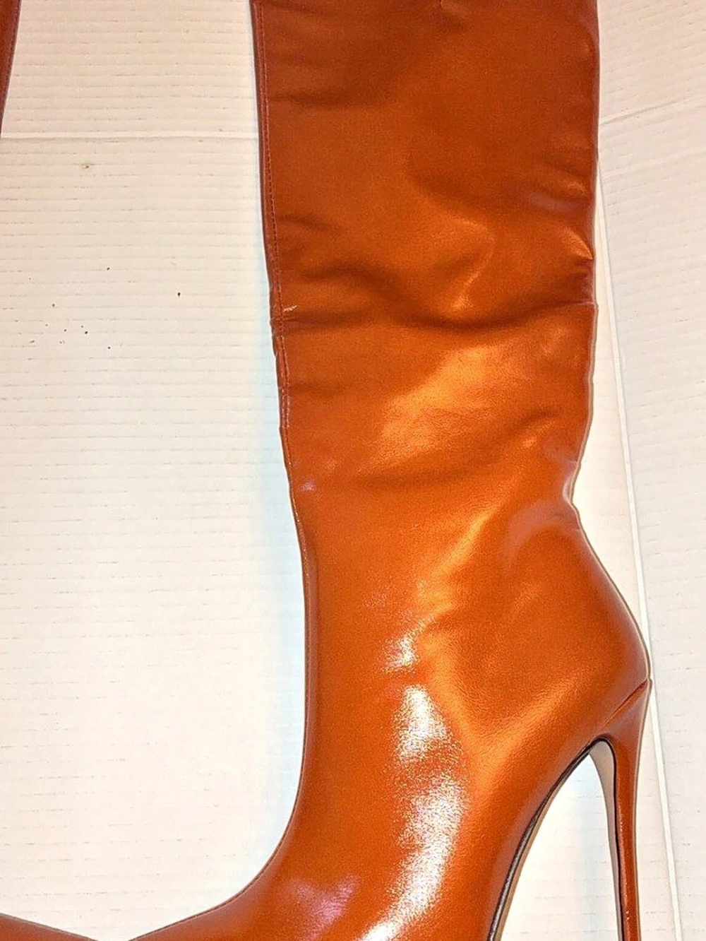 Pointed Toe Stiletto Knee-High Boots Brown